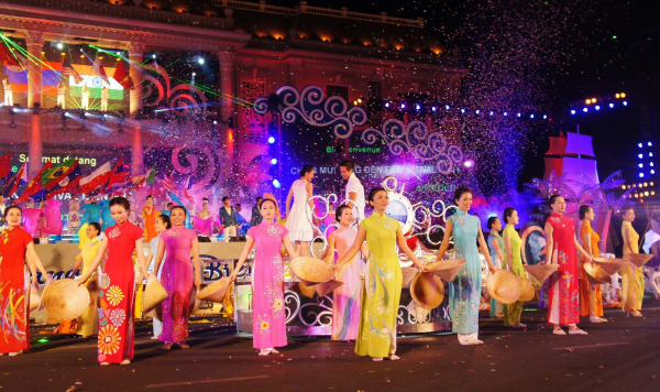 Festival Biển Nha Trang - Khánh Hòa 2025 tôn vinh di sản văn hóa biển đảo - Báo Công an Nhân dân điện tử