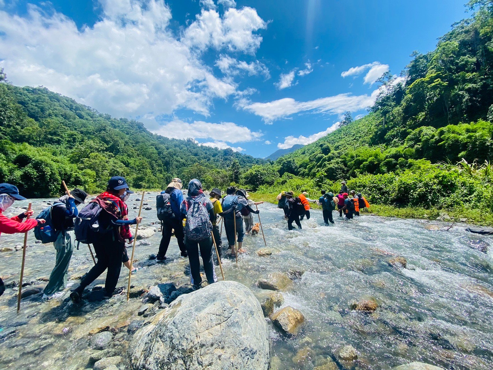 Trekking Tà Giang Khánh Sơn: Hành trình đi tìm giấc mơ Chapi