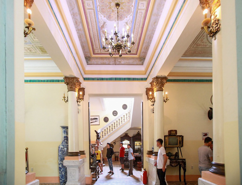 Cùng Ghé Thăm Địa Điểm Nổi Tiếng - Nhà Công Tử Bạc Liêu - Du Lịch Hậu Giang - Vinh Tour