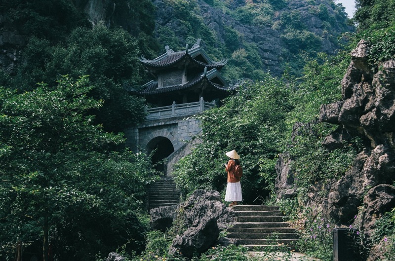 Chùa Am Tiên - Ngôi chùa cổ kính giữa non nước hữu tình