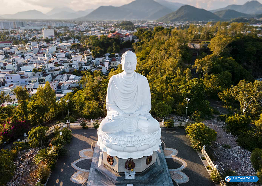 Chùa Long Sơn Nha Trang