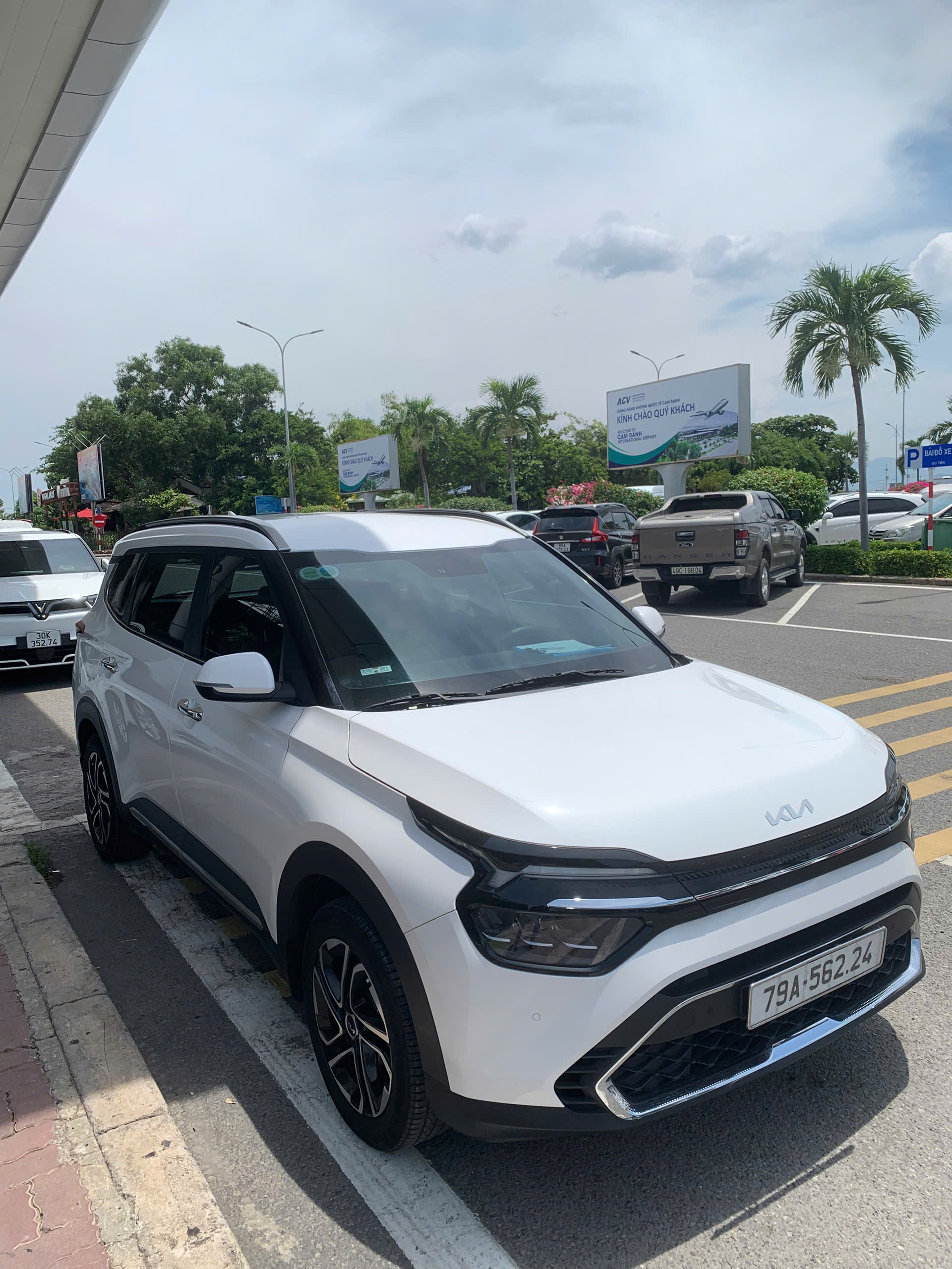 thuê xe tự lái