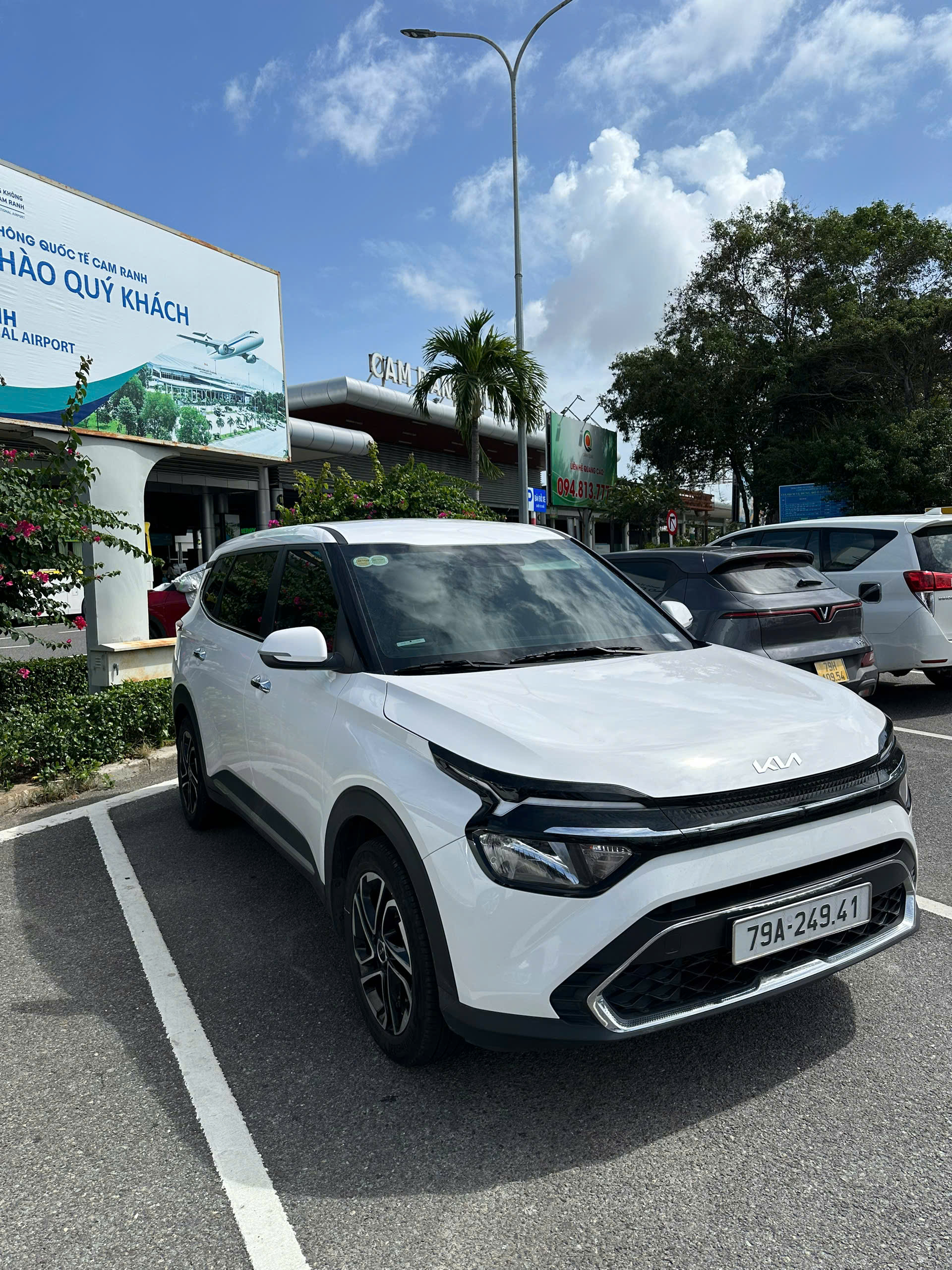 Thuê xe tự lái đi du lịch gia đình mùa hè.