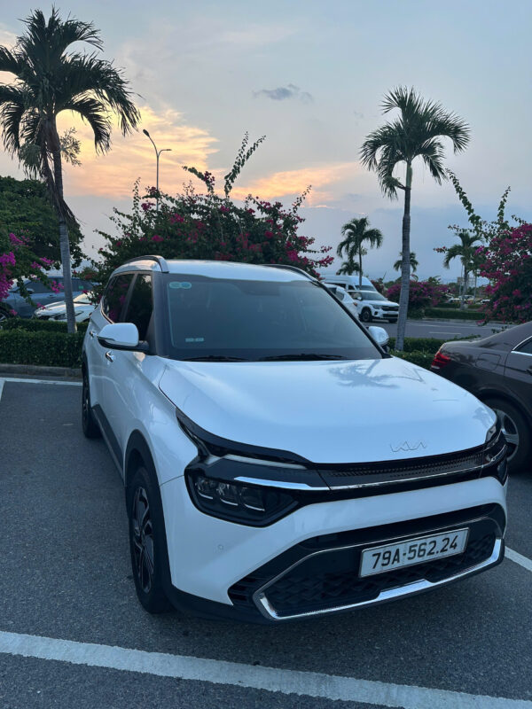 Liên hệ thuê xe tự lái 24/7