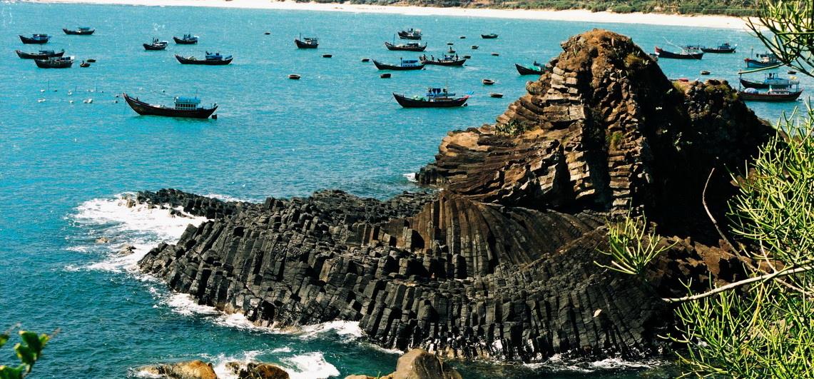 Gành Đá Đĩa Phú Yên - Vẻ đẹp tuyệt tác từ thiên nhiên -