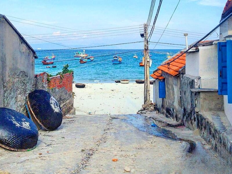 Làng chài Ninh Thủy Khánh Hòa - Vẻ đẹp bình yên níu chân du khách - Lalago